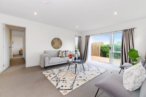 Photo of property in 79a Awaroa Road, Sunnyvale, Auckland, 0612