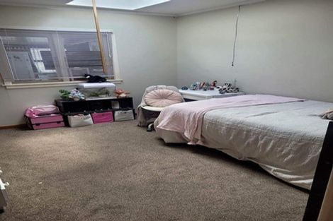 Photo of property in 32b Crispe Road, Clarks Beach, 2122