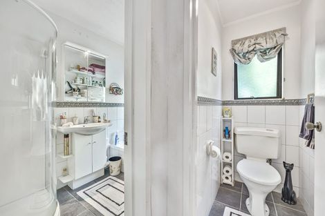 Photo of property in 7 Metric Place, Te Atatu South, Auckland, 0610