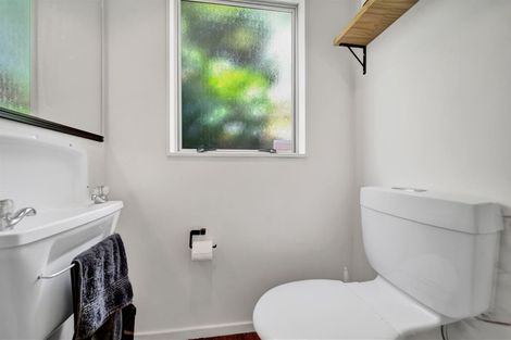 Photo of property in 11 Crownhill Street, Spotswood, New Plymouth, 4310