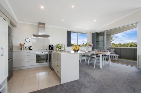 Photo of property in 27 Tory Way, Omokoroa, 3114