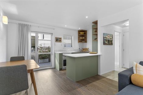 Photo of property in 2/21 The Mall, Mount Maunganui, 3116