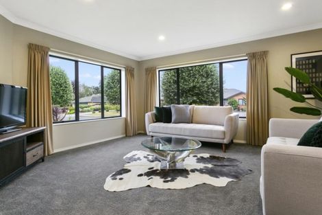 Photo of property in 4 Chesterton Drive, Leamington, Cambridge, 3432