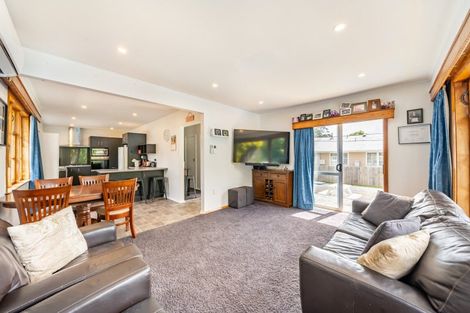 Photo of property in 36 Horoeka Street, Stokes Valley, Lower Hutt, 5019