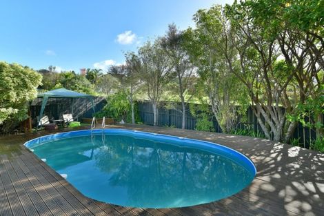 Photo of property in 12 Astor Place, Orewa, 0931