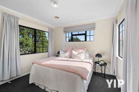 Photo of property in 13 Kilkelly Close, Tawa, Wellington, 5028