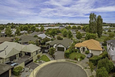 Photo of property in 11 Baltic Place, Northwood, Christchurch, 8051