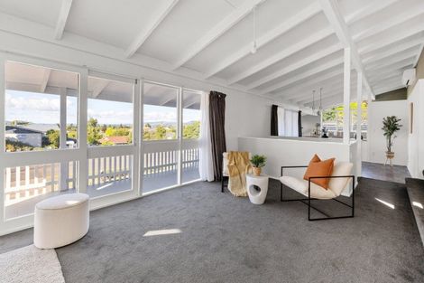 Photo of property in 9 Wychwood Crescent, Springfield, Rotorua, 3015