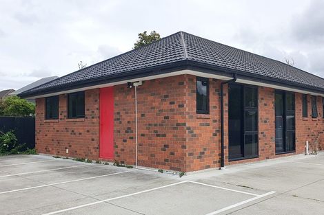 Photo of property in 50a Hooker Avenue, Bryndwr, Christchurch, 8053