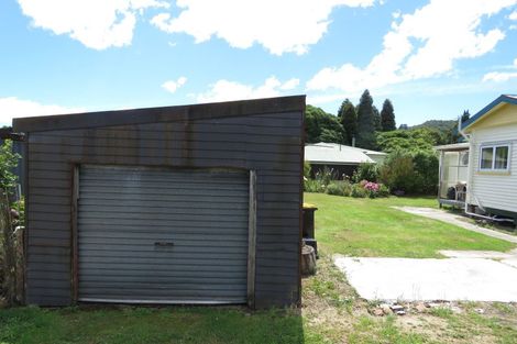 Photo of property in 4 Sinnamon Street, Reefton, 7830