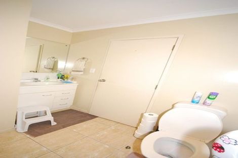 Photo of property in 11 Carrick Glen Avenue, Flat Bush, Auckland, 2019