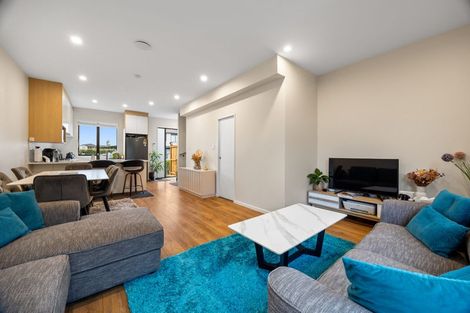 Photo of property in 8 Freshland Drive, Flat Bush, Auckland, 2019
