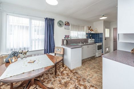 Photo of property in 85 Cornfoot Street, Castlecliff, Whanganui, 4501