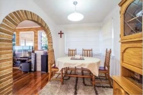 Photo of property in 1/13 Bowman Road, Forrest Hill, Auckland, 0620