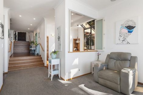 Photo of property in 19 View Road, Campbells Bay, Auckland, 0630