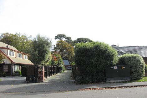 Photo of property in 2/4 Ludecke Place, Sockburn, Christchurch, 8042