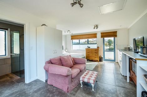 Photo of property in 4 Endelave Way, Carterton, 5713