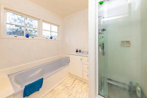 Photo of property in 58 Moncrieff Avenue, Clendon Park, Auckland, 2103