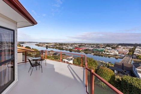 Photo of property in 33 Hipango Terrace, Durie Hill, Whanganui, 4500