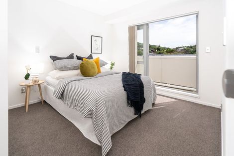 Photo of property in 1/12 Agra Crescent, Khandallah, Wellington, 6035