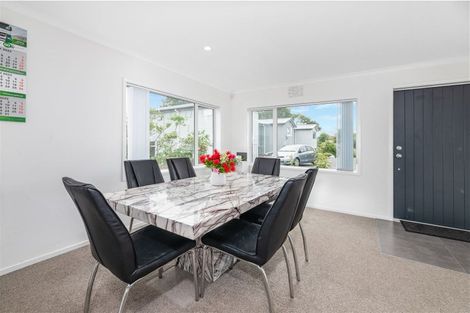 Photo of property in 1/67a Metcalfe Road, Ranui, Auckland, 0612