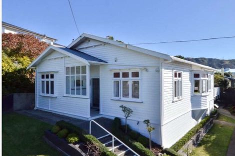 Photo of property in 65 Trelissick Crescent, Ngaio, Wellington, 6035