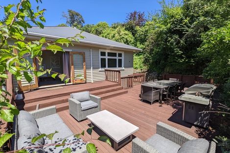 Photo of property in 44 Valley Road, Cashmere, Christchurch, 8022