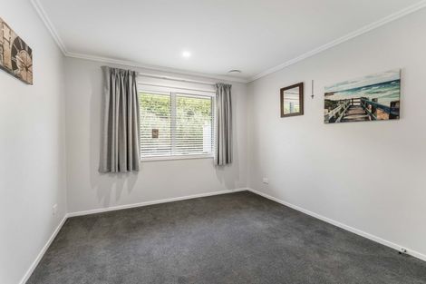 Photo of property in 10 Grenache Way, Kumeu, 0810