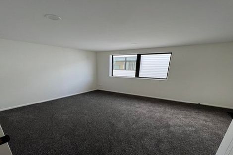 Photo of property in 8/13 Grove Lane, Pakuranga, Auckland, 2010