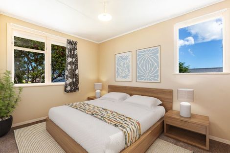 Photo of property in 15 Kalingo Street, Waitangirua, Porirua, 5024