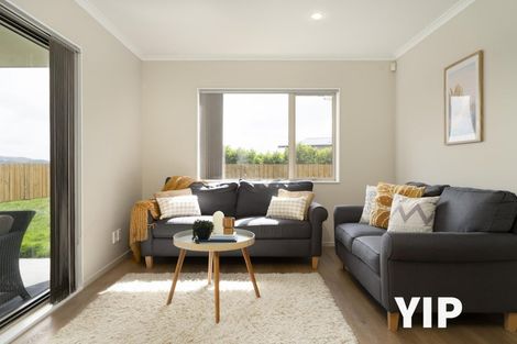 Photo of property in 38 Havana Rise, Grenada Village, Wellington, 6037