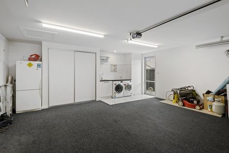 Photo of property in 5a Shillingford Boulevard, Rolleston, 7615