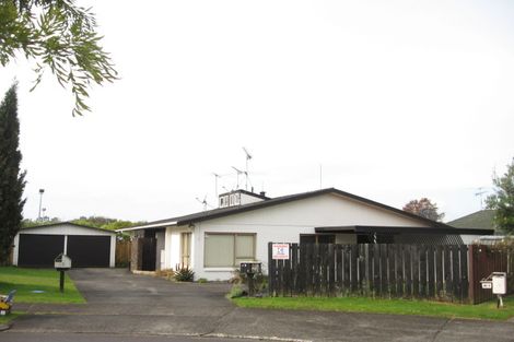 Photo of property in 2/18b Liam Place, Half Moon Bay, Auckland, 2012