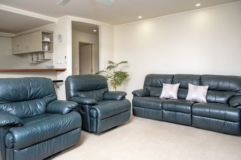 Photo of property in Beachpoint Apartments, 1/5 West End Road, Ohope, 3121