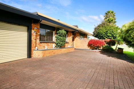 Photo of property in 51 Barnhill Crescent, Pahurehure, Papakura, 2113