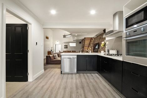 Photo of property in 2/81 Moray Place, Dunedin Central, Dunedin, 9016