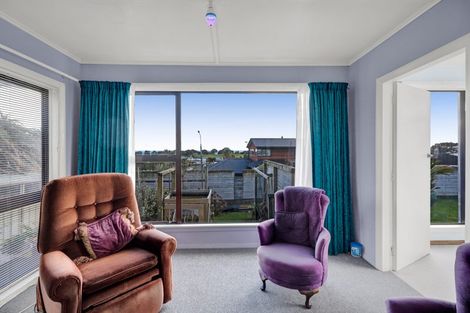 Photo of property in 27 Fitzroy Road, Fitzroy, New Plymouth, 4312