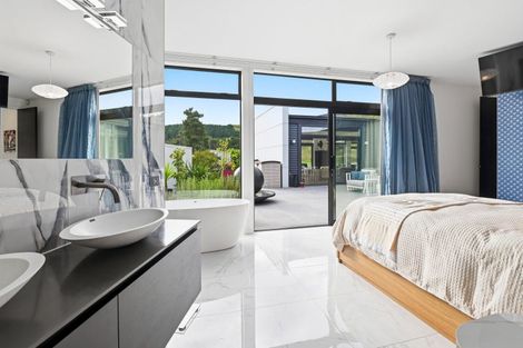 Photo of property in 16 The Fairways, Kinloch, Taupo, 3377