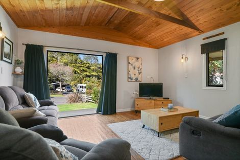 Photo of property in 41 Tombleson Road, Lake Rotoma, Rotorua, 3074