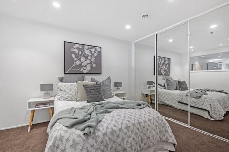 Photo of property in 175h Hurstmere Road, Takapuna, Auckland, 0622