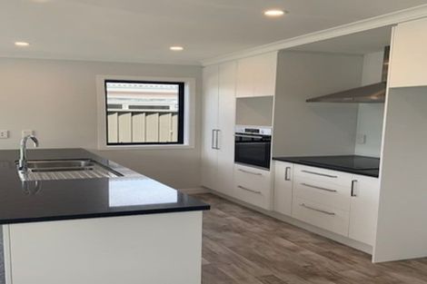 Photo of property in 5 Pihoihoi Place, Kenepuru, Porirua, 5022