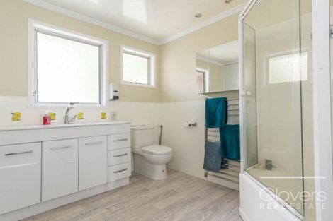 Photo of property in 12 Lemnos Place, Titirangi, Auckland, 0604