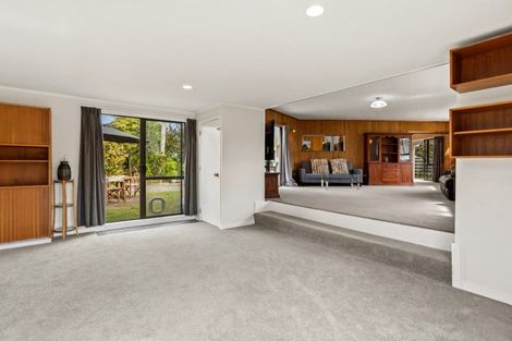 Photo of property in 8 Parkland Place, Whitianga, 3510