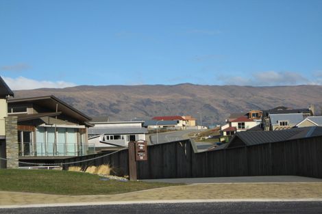 Photo of property in 10a Bob Lee Place, Wanaka, 9305