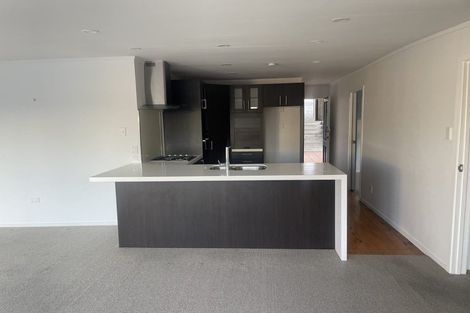 Photo of property in 63 Knights Road, Rothesay Bay, Auckland, 0630