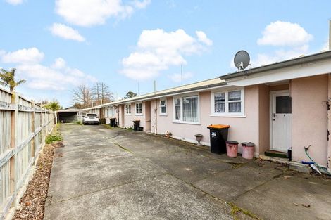 Photo of property in 2/122 Victoria Avenue, Hokowhitu, Palmerston North, 4410