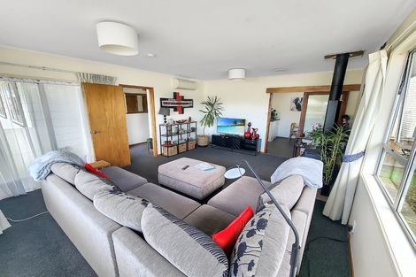 Photo of property in 1/5 Kerria Place, Sunnynook, Auckland, 0620