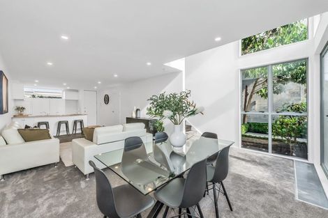 Photo of property in 4/1010 Colombo Street, St Albans, Christchurch, 8014