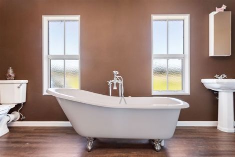 Photo of property in 49 Leslies Road, Cust, Rangiora, 7471