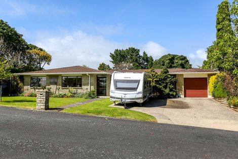 Photo of property in 1 Byron Place, Whalers Gate, New Plymouth, 4310